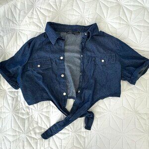 Denim Short Sleeve Button-Up Tie Front Crop Top Women’s Size Medium